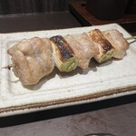 とり囲 - 定番のねぎま。とり囲にきたら必ず頼む串。