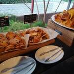 MORETHAN TAPAS LOUNGE - 