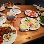 MORETHAN TAPAS LOUNGE - 