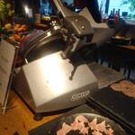 MORETHAN TAPAS LOUNGE - 