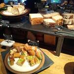 MORETHAN TAPAS LOUNGE - 