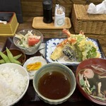 味亭花の家 - 天ぷら定食