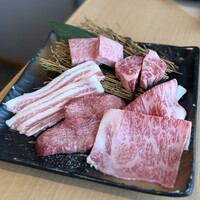 近江うし焼肉 にくTATSU 銀座店 - 