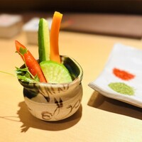地葉 栄 - 