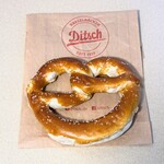 Ditsch Brezelbäckerei - 料理写真:プレッツェル