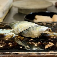 鮨德 - 新子2枚漬け　柔らか