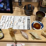 すし辰 ekie店 - 穴子の五貫盛り(煮穴子、生穴子、白焼き穴子、穴子の天ぷら、穴子のきゅうり巻き)1,970円(税込み)