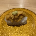 すし辰 - うに一貫　800円(税込み)