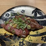 すし辰 - 馬肉の握り　480円(税込み)