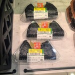 東急ストア - 料理写真:おっ！割引シールに萌えるおじさん