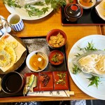 うどん本丸 - 本丸天ざるプレミアム（¥2,290税込）