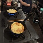 源吉 - 妻のマストアイテムの山芋鉄板です。