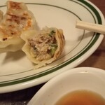 UNDERGROUND - クミン香るアングラ餃子断面