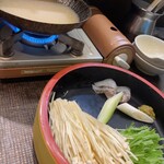 博多魚がし 海の路 - 一番最初に鯛しゃぶ