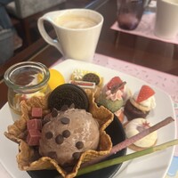 ロビーラウンジ 「マーブルラウンジ」 ヒルトン東京 - 