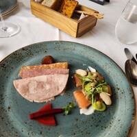 RESTAURANT DAZZLE - 