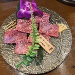 A5仙台牛焼肉 肉豊作 - 