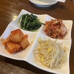 A5仙台牛焼肉 肉豊作 - 