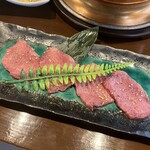 A5仙台牛焼肉 肉豊作 - 