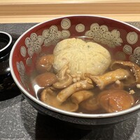 酒遊庵こてつ - しじみの真薯となめこの椀物