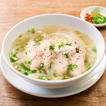 蒸し鶏のフォー・ガー