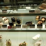 カファレル - ショーケースは夕方でしたが、選ぶ余地は少しありました。