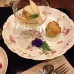 ジゅんベリーCafe - マロンパイ、洋梨のムース
