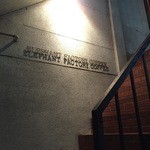 ELEPHANT FACTORY COFFEE - 2014/09/26 階段を昇る