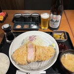 とんかつ ひびき - ロースかつ定食(特上) ¥3400 (別日撮影)