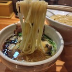 麺家 たけ田 - つけ汁にイン