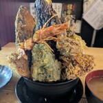魚処 壱や - デカすぎ(笑)