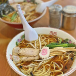 ホームラン軒 - 特製中華そば