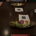 LA MANON - お通し　サラミ　パン　ポテトサラダ