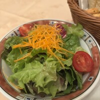 エリオ・ロカンダ・イタリアーナ - サラダは新鮮パリパリ。