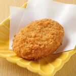 海鮮処 とも吉 - 肉屋さんのコロッケ