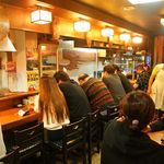 店内はお客さんで一杯！！