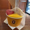 マリオ ジェラテリア - ジェラートSサイズ イートイン430円（税込）　食べログクーポン使用で通常ダブルがトリプルに
