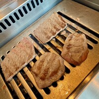 焼肉うしごろ 新宿三丁目店 - 