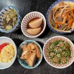 電気食堂 - 小鉢いろいろ