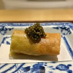 眞善美 - 熊本　新銀杏の春巻き　胡麻油でマリネしたキャビア