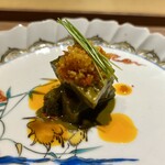 眞善美 - 黒鮑　鮑の肝と大豆のソース　