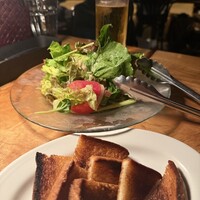 カルネジーオ イースト - 