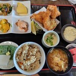 真夢農和 - エビフライランチ➕️山菜おこわ