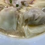 ヌードル＆スパイスカレー 今日の1番 - サプライズ雲呑　あっぷ　1/4