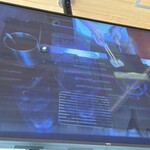 鮨 Yasuke 豊洲千客万来店 - モニターに映し出されただし巻き玉子焼き