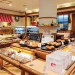 石窯パン工房ＭＯＩＳＳＯＮ - 店内