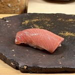 鮨しゅんじ - 大とろ やま幸より