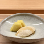 鮨しゅんじ - 水菓子 日々酒造（日日）の酒粕を使ったアイスクリームに沖縄産のパイナップル