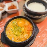 O'KINY - 牛ホルモンスンドゥブ(1辛)