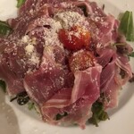 デリツィオーゾ フィレンツェ - 生ハムの量が想像の5倍くらい（笑）？これだけで2000円しません？と思いました